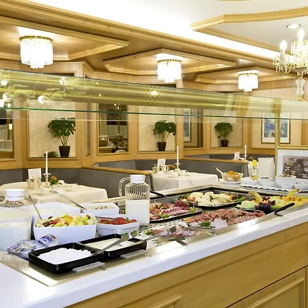 Hotel Filser 4*